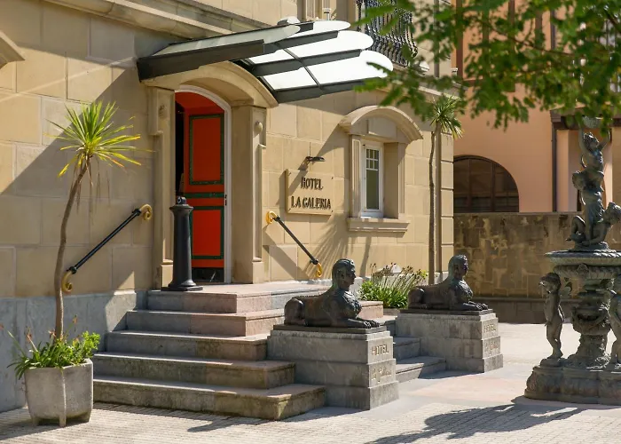 ホテル ラ ガレリア 2*