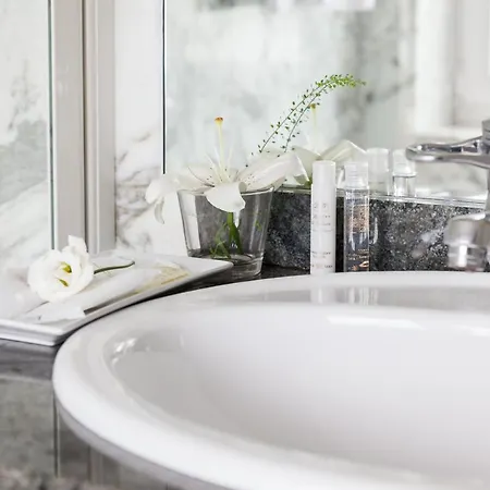 La Galería Hotel 2*