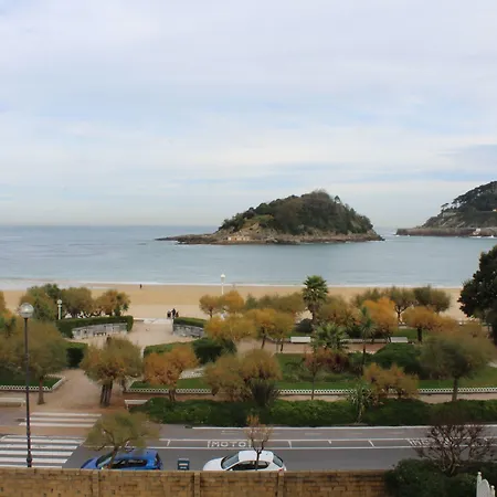 La Galería Hotel 2*